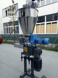 Doppelschrauben-Extruder-Seitenfüttermaschine mit Hopper für die petrochemische Industrie
