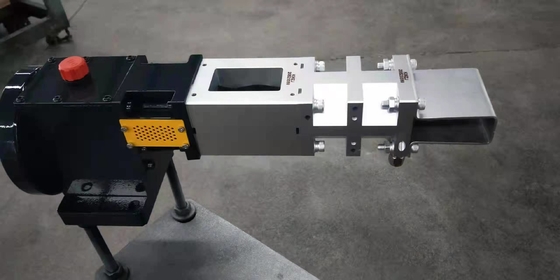 Co-Rotating Twin Screw Extruders Side Feeder JCW63 leicht zu reinigen für die gepuffte Lebensmittelfabrik