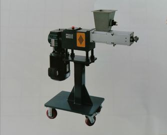 CWJ45 Twin Screw Extruder Seitenzufuhrer mit 3 kW Motorleistung 1300×650×1230mm Abmessung